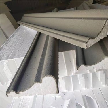 EPS装饰线条在建筑装饰中的应用与廊坊厂商的市场前景